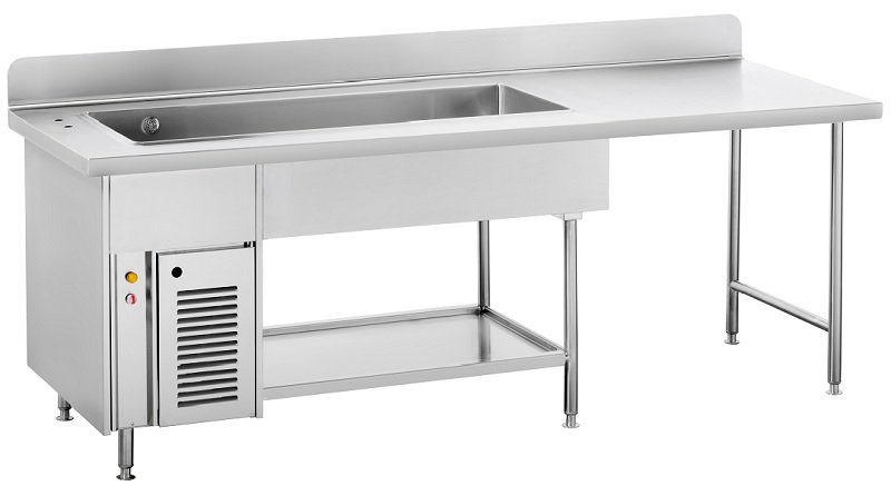 Hot counter with lower shelf